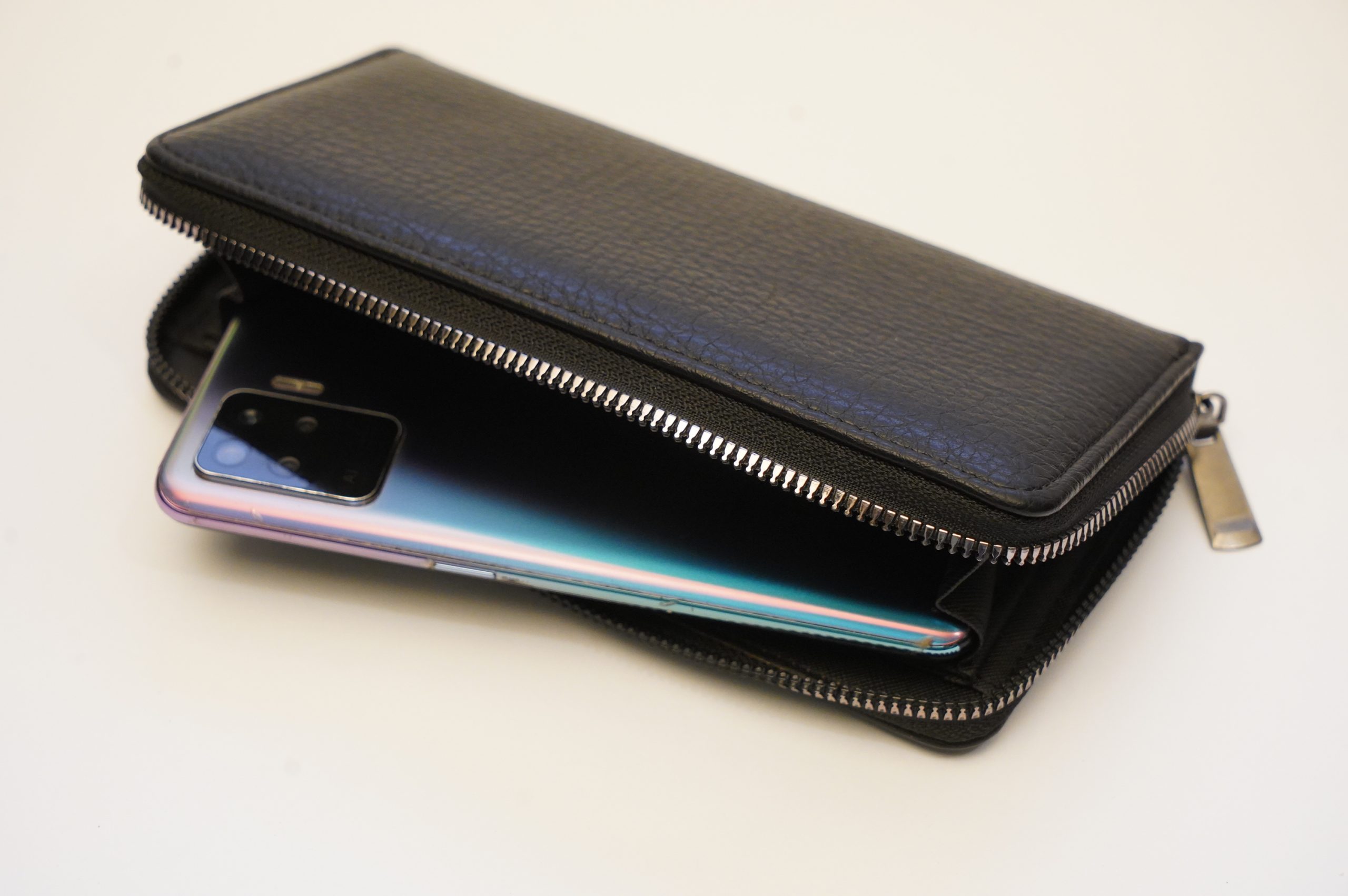 Long Leather Wallet + Phone Holder by NOIR & CO - Image 4