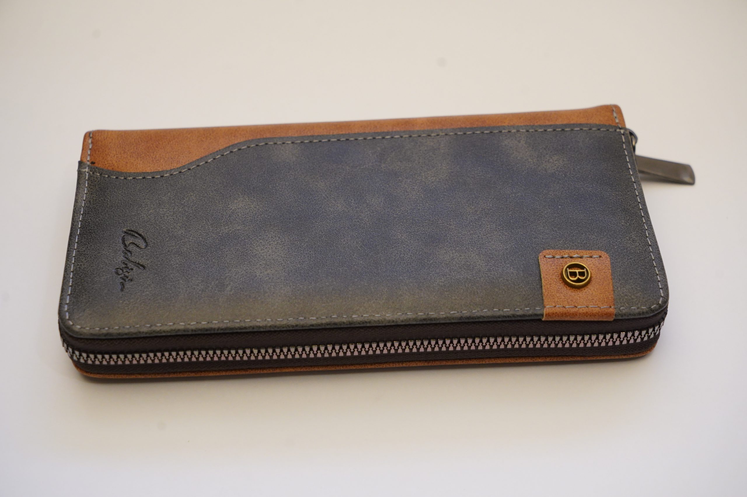 THE VOYAGER ZIP WALLET - Image 4